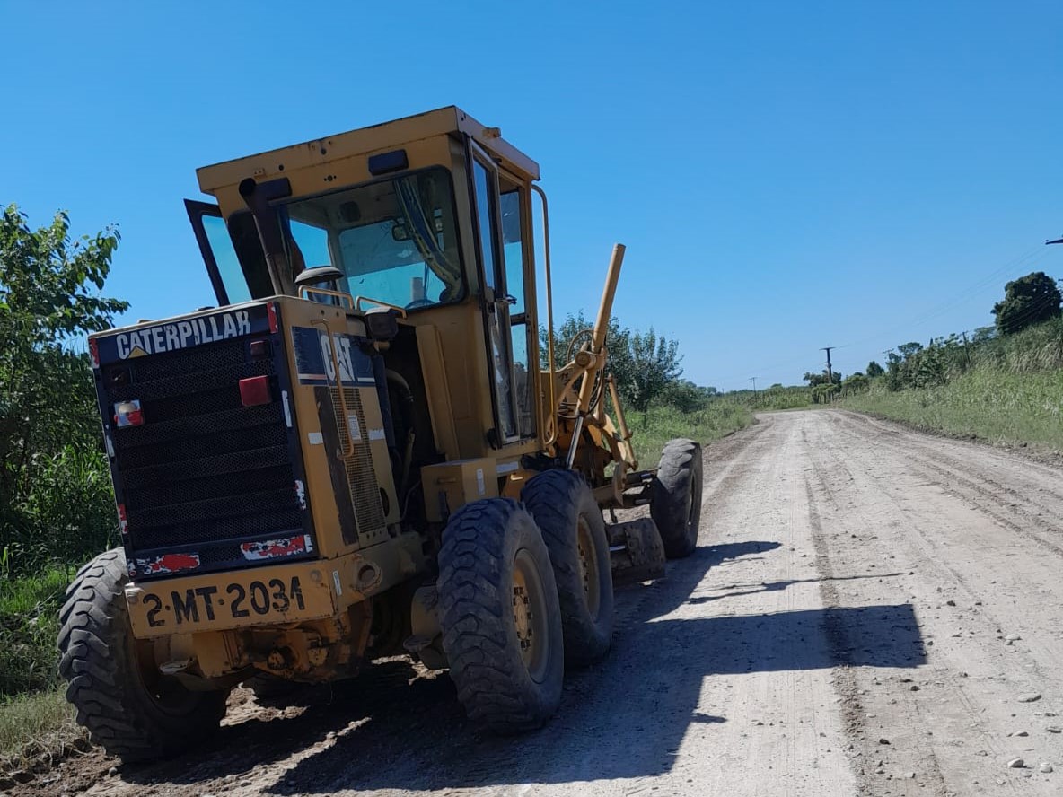 Ruta Prov. N° 328 Tramo: Ruta Nac. N° 38 – Ruta Nac. N° 157 Repaso de calzada sin aporte de material.